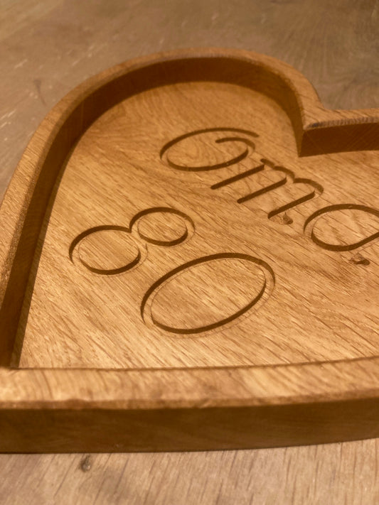 Herzschale 20x20x3 cm und individueller Gravur, Eiche