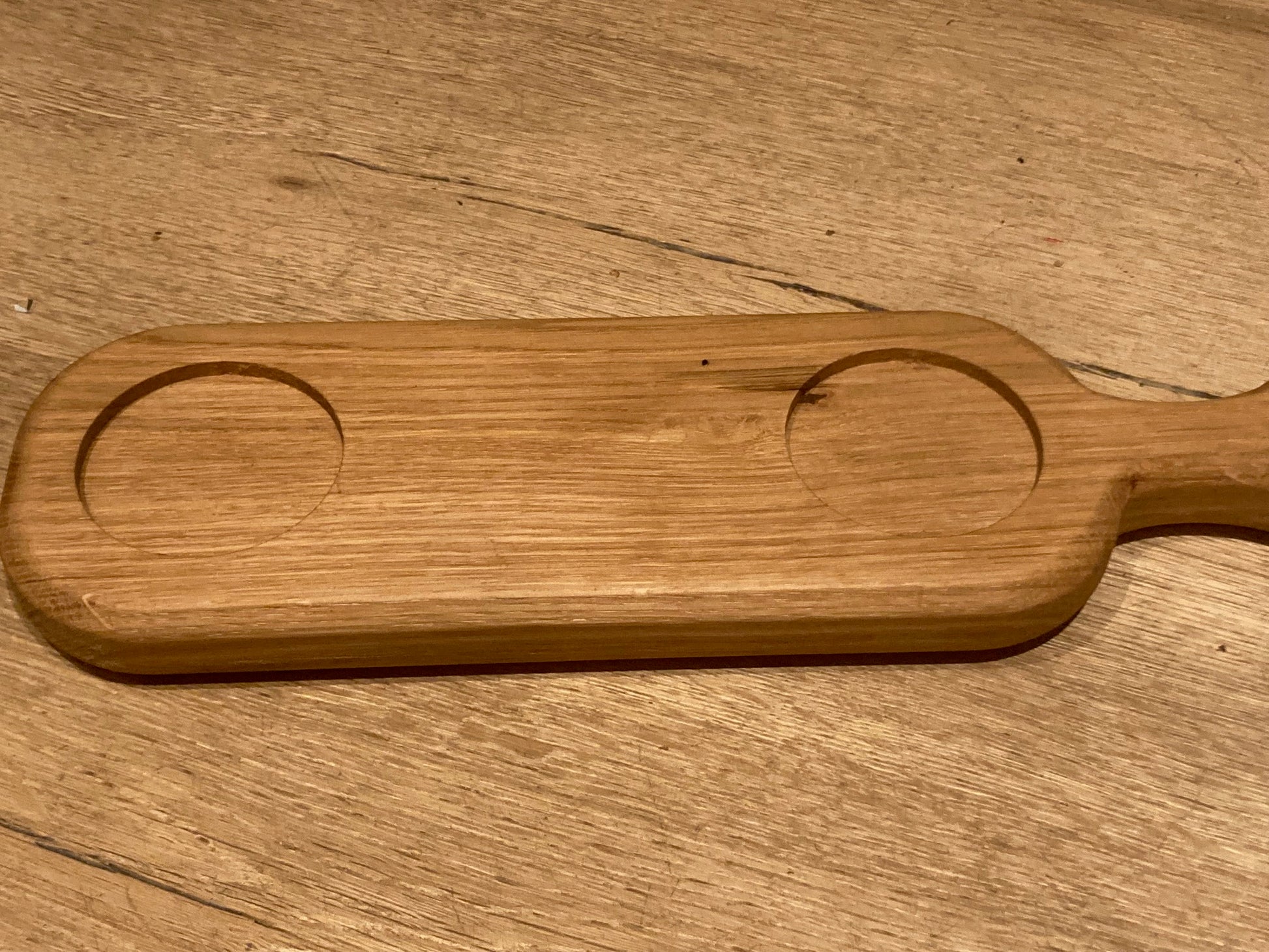 Servierbrett aus Eiche für Marmelade mit Griff und Lederband!
