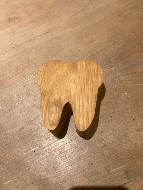 Zahndose, Aufbewahrungsdose Milchzähne, Eiche, gefräst, Sammeldose